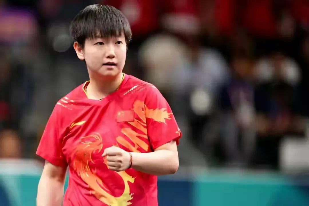 阿塞拜疆举重选手实力碾压对手，登顶领奖台