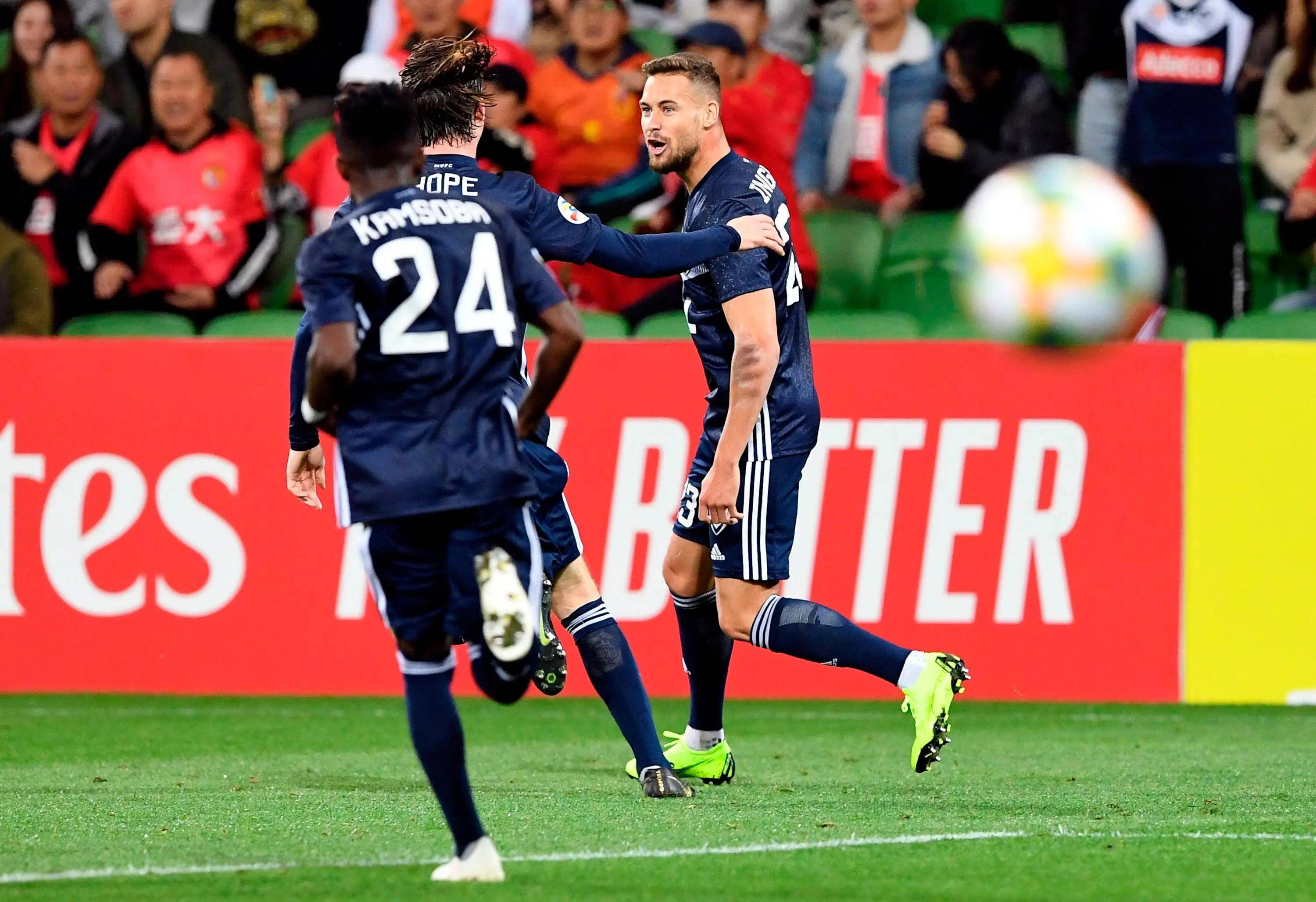 澳大利亚队夺得巨大胜利，晋级淘汰赛