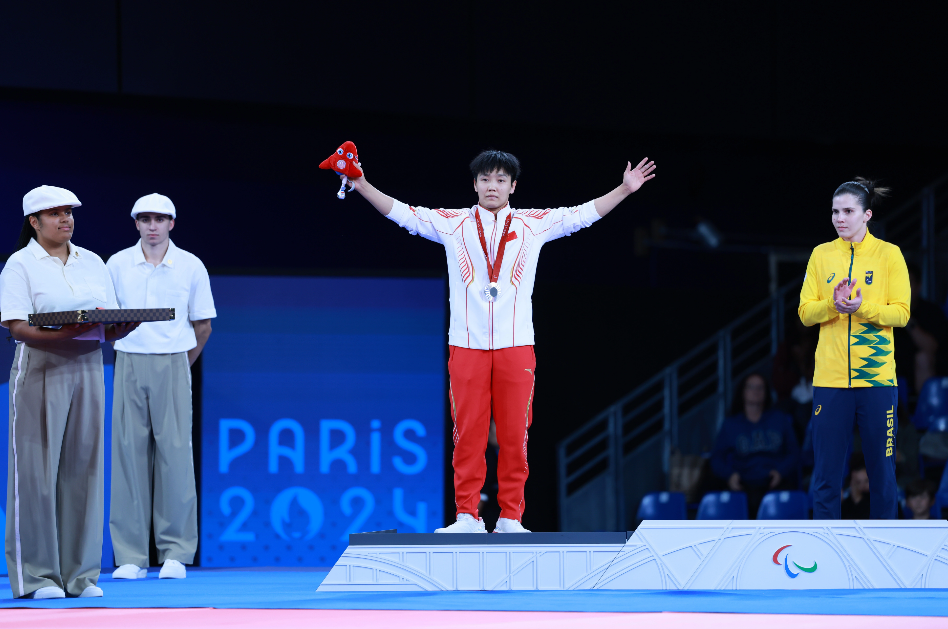 爱沙尼亚选手在柔道项目中全力以赴