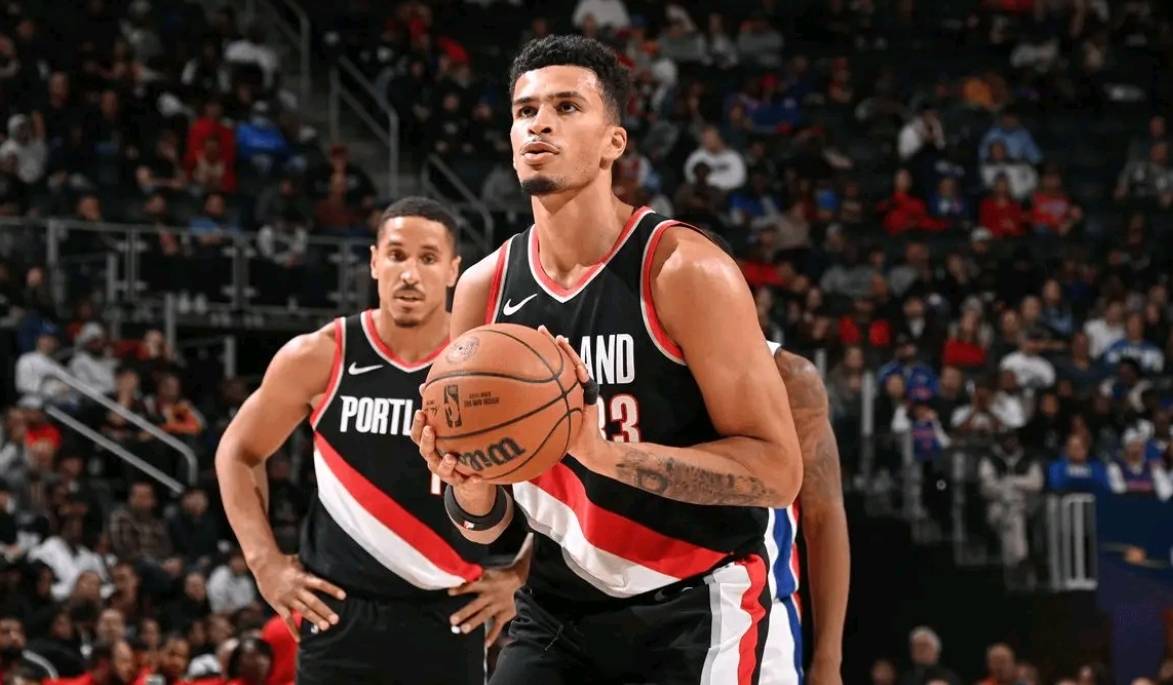 开拓者惜败掘金，遗憾失利