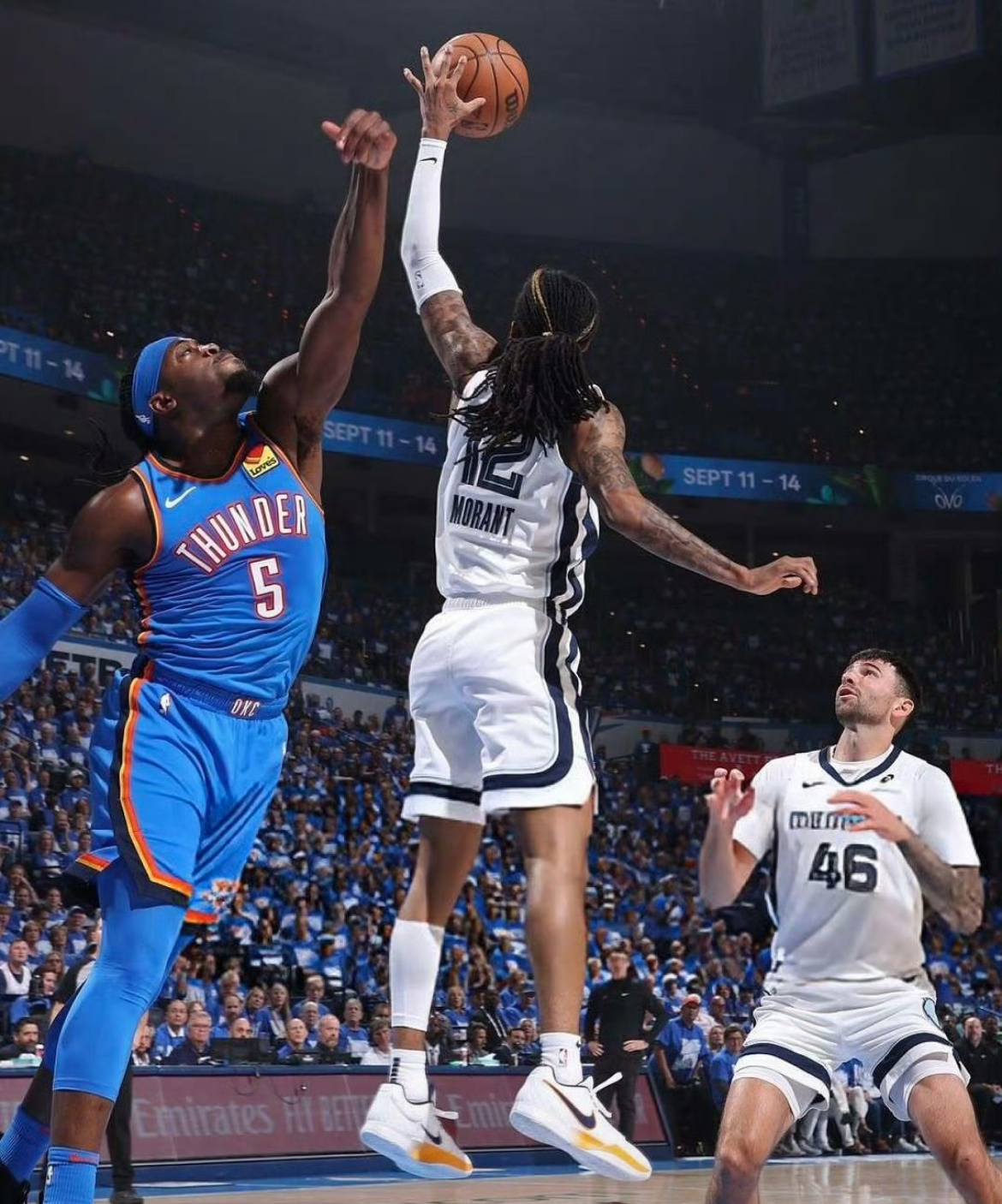 勇士豪取灰熊，摆脱颓势