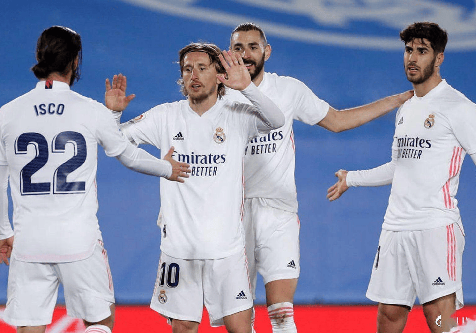 开云体育在线-皇家社会主场大胜，继续保持不败纪录