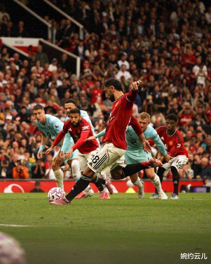 开云体育网页版-死敌相见：曼联对阵曼城激战待出现的简单介绍