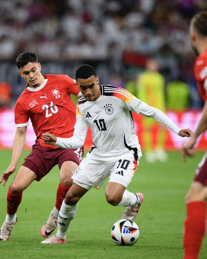 开云体育中国官网-德国足球队战胜对手，晋级下一轮比赛